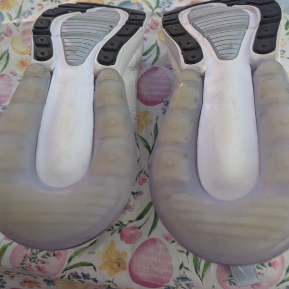 Nike Air Max 270 White Sneakers - Picture 8 of 8